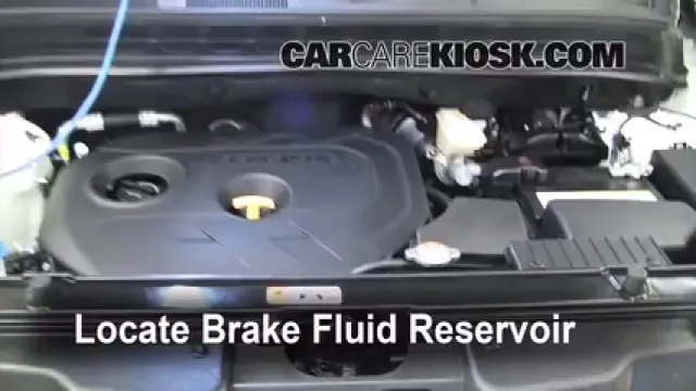 2012 Kia Soul ! 2.0L 4 Cyl. Liquide de frein Contrôler le niveau de liquide de frein